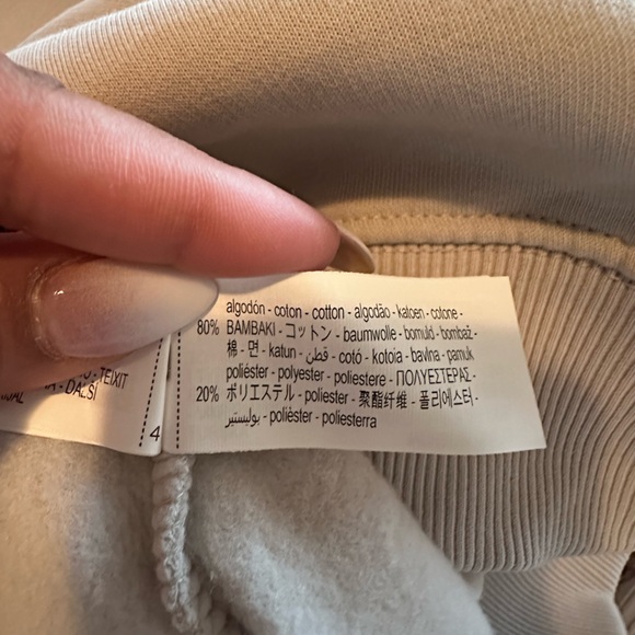 ZARA: ROLLING STONES ® SWEATSHIRT; 13-14 YEARS (64,57 INCHES) |PEARL GRAY; NWT - Picture 7 of 7